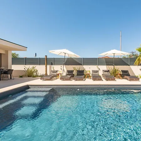 Ferienhaus Niksun By Interhome