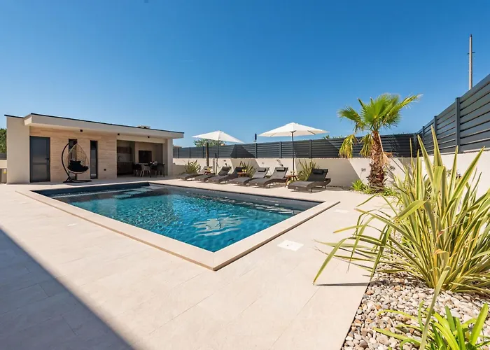 Ferienhaus Niksun By Interhome Bibinje